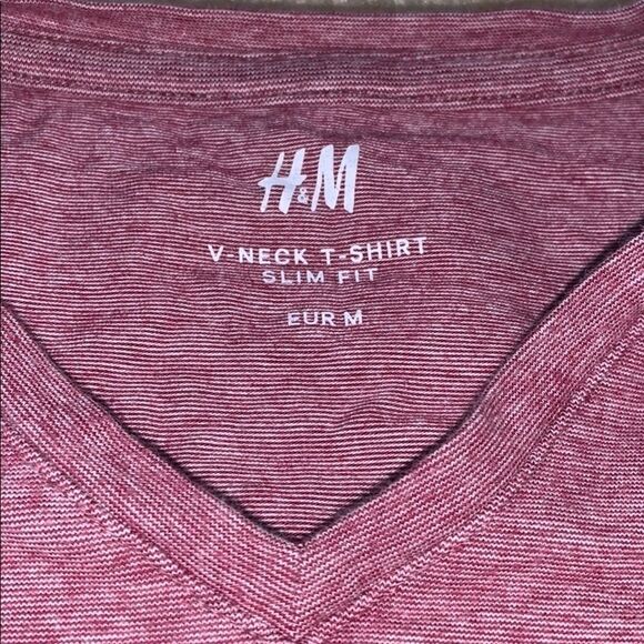 H&M Red vneck shirt   - Picture 2 of 2